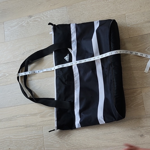 Adidas Duffle / Gym bag - Picture 3 of 7